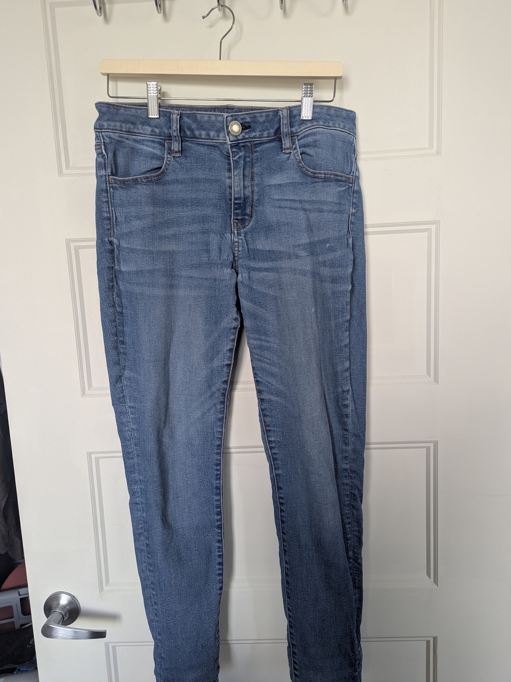 American Eagle Outfitters Women's Skinny Jeans — Faded Blue